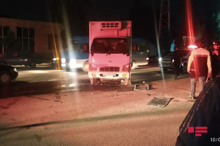 Yük və minik avtomobilləri  toqquşdu, xəsarət alanlar var -FOTO 