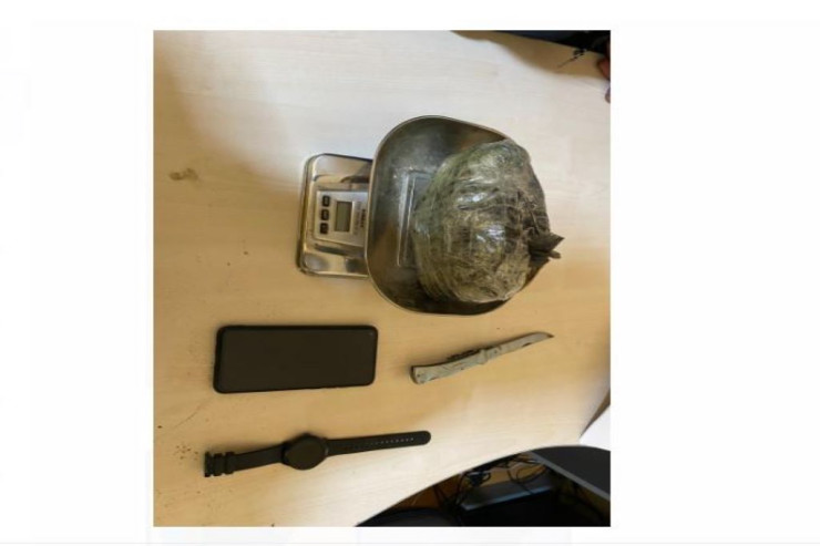 Əcnəbi narkotacirə kuryerlik edən şəxslər saxlanılıb