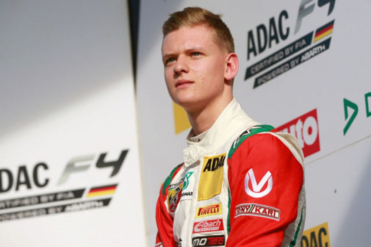 Şumaxerin oğlunun avtomobili  ikiyə bölündü   - FOTO 