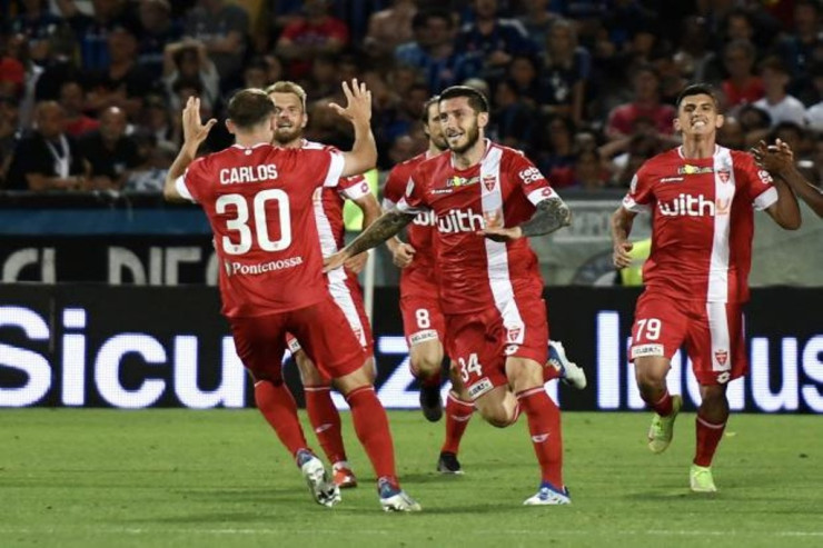 Keçmiş  baş nazirin komandası   A Seriyasına yüksəldi