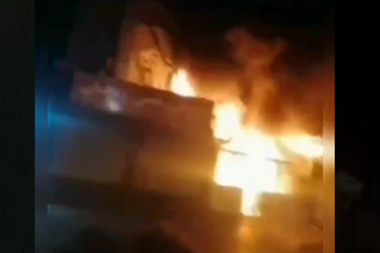 Güneydə ÜSYAN:  "Bəsic"in qərargahı yandırıldı