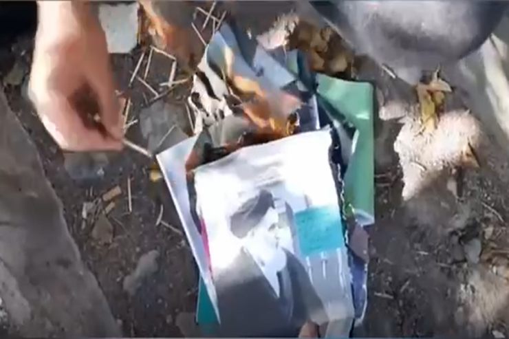 TƏBRİZ AYAQDA:  Xomeyninin şəkilləri yandırıldı - VİDEO 