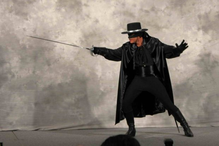 “Zorro” haqqında serial çəkiləcək