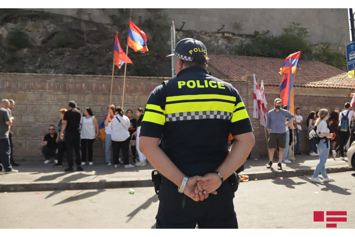 Tbilisidə ermənilərlə polis arasında insident yaşandı -FOTO  -YENİLƏNİB 