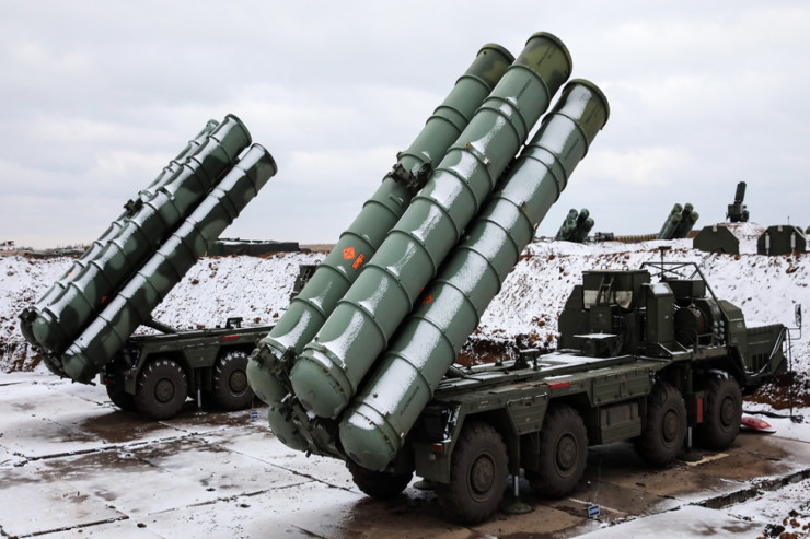 Sərxoş sürücü S-400-ü aşırdı  - FOTO 