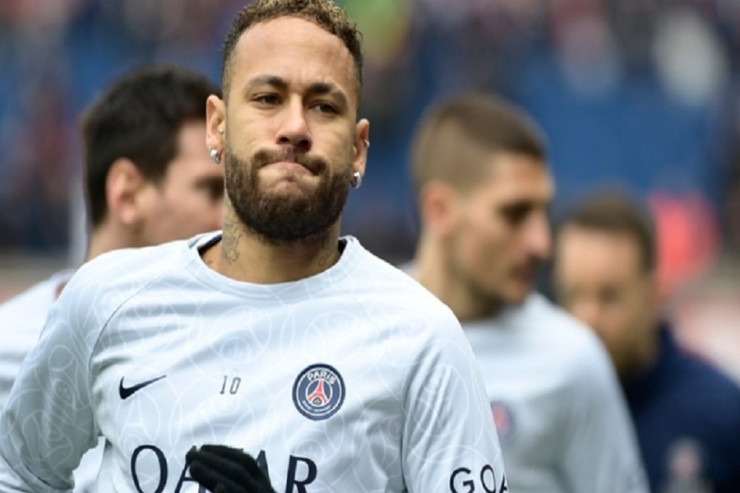 Neymar doğma klubuna qayıdır