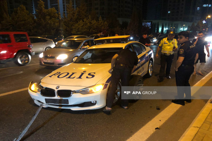 Bakıda sürücü polisi vurdu, sonra DYP maşınına çırpıldı - FOTO 