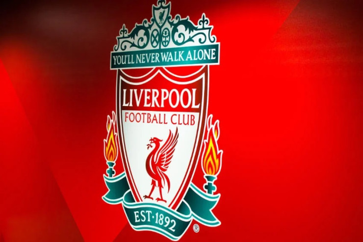 "Liverpul" yaponiyalı futbolçunu aldı