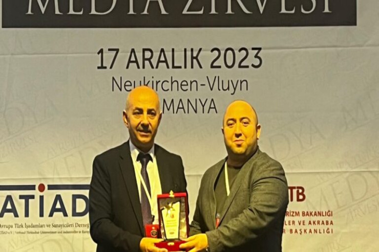 Aqil Ələsgər Almaniyada “Türk Dünyası Mediasına Xidmət” mükafatına layiq görüldü