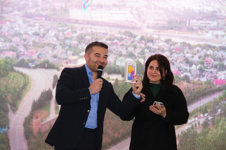 "Final çay iç, Finalda Qazan" lotereyasının 3-cü tirajının qalibinə avtomobil təqdim olundu