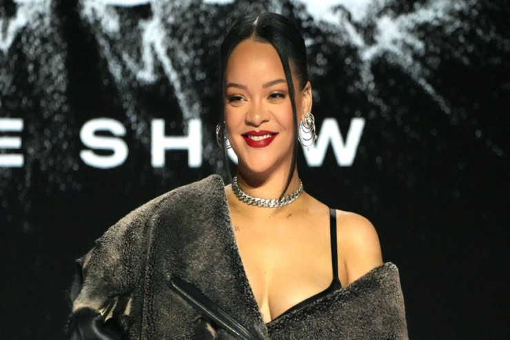 Rihanna uzun illərdən sonra səhnəyə qayıdır: Oğlu həvəsləndirdi 