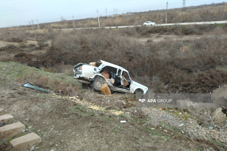 Saatlıda qatar maşını vurdu, sürücü öldü - FOTO 