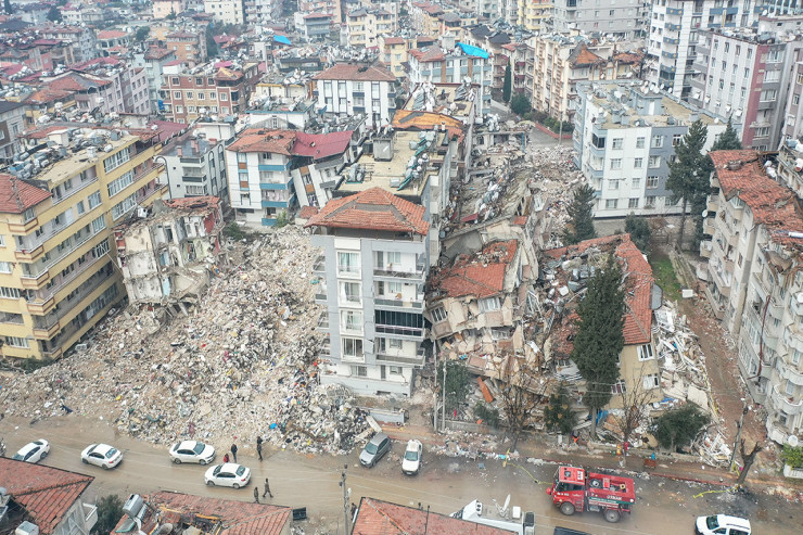 Türkiyənin Hatay şəhərində güclü zəlzələ oldu