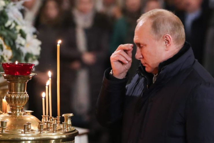 Putin Milad bayramını Kremldə keçirdi 