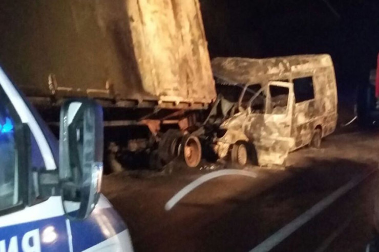 Yük maşını qəza törətdi: 16 ölü 