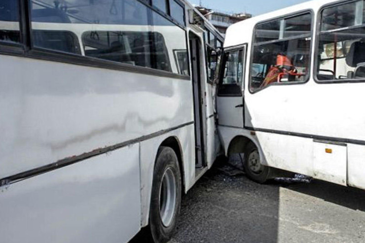 Bakıda avtobus qəzalarında 6 nəfər ölüb, 15 nəfər yaralanıb