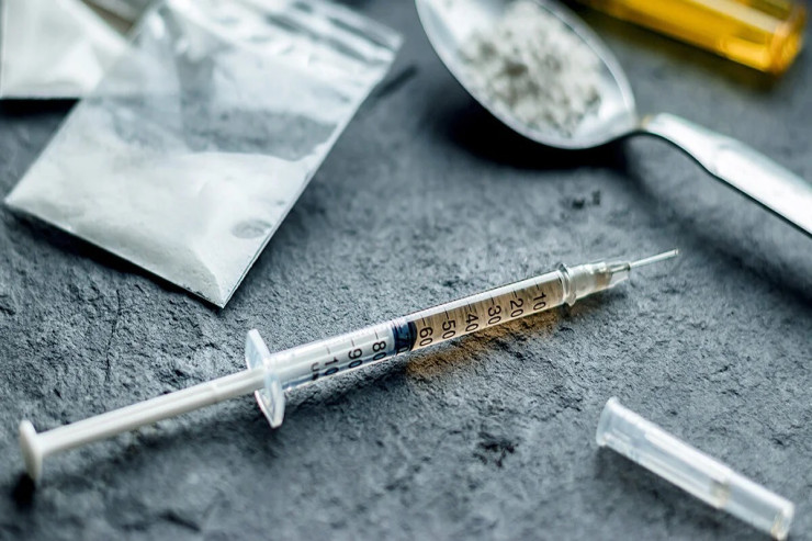 Bir günə 30 kilodan çox heroin  satışdan çıxarıldı