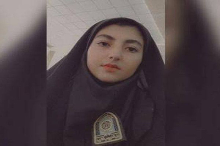 İranda etirazçıların tərəfinə keçən qadın polis şübhəli şəkildə öldü
