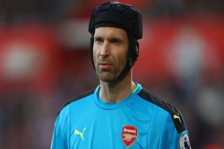 "Çelsi"nin əfsanəvi qapıçısı  başqa idman növünə başladı