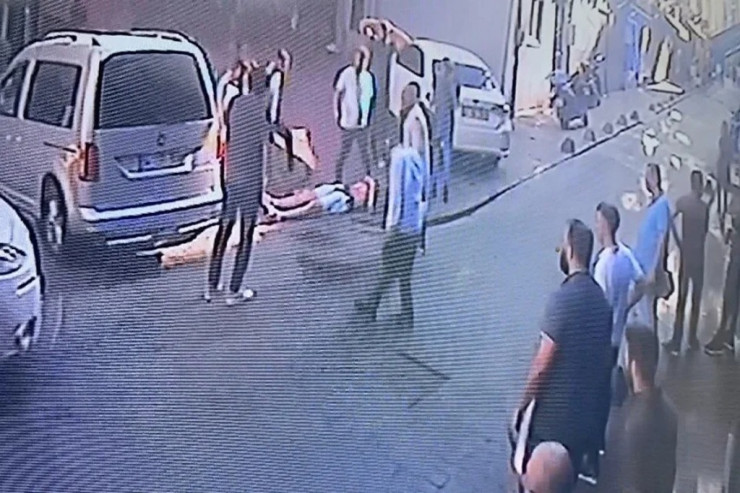 İstanbulda rusiyalı turisti  ürəyindən   vurdular