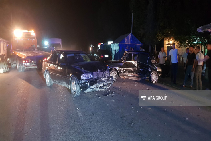 Ucarda "jiquli" "Mercedes"lə toqquşdu, üç nəfər...   - FOTO 