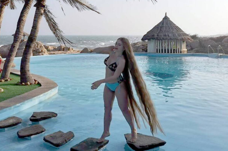 10 il  saçını kəsdirməkdən   imtina etdi: Bu da NƏTİCƏSİ