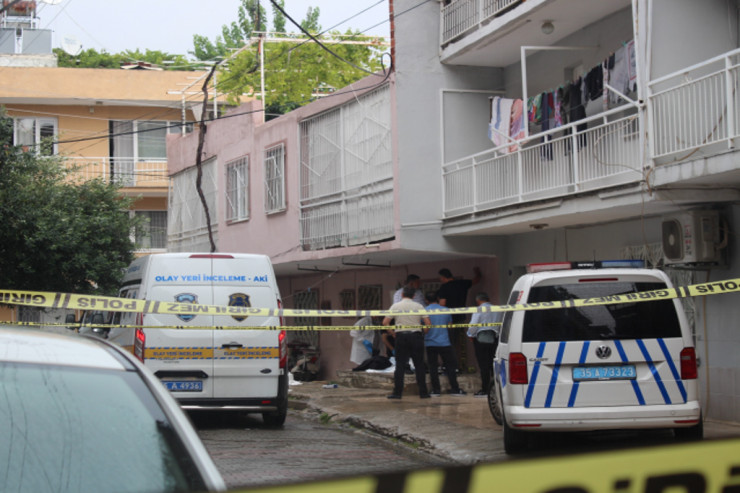 4 nəfəri öldürüb,  parçalarını   soyuducuda gizlətdi