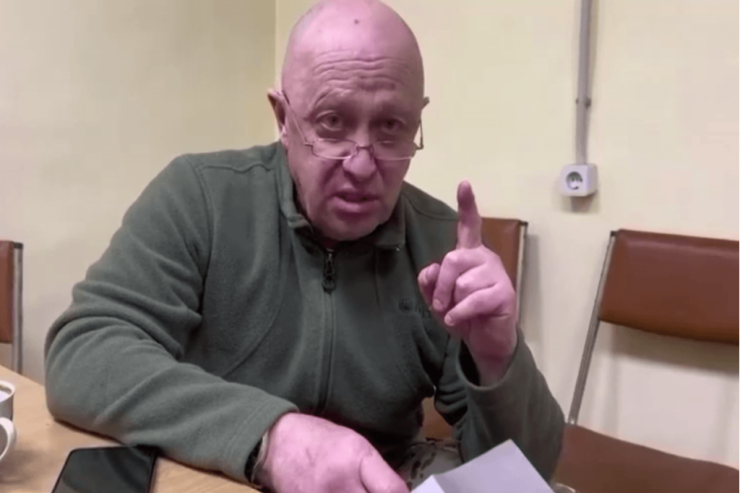 Priqojini  silmək   hələ tezdir -  AÇIQLAMA  