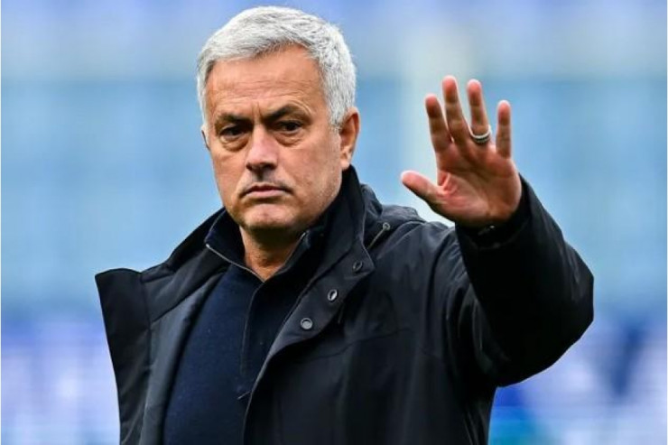Mourinyo qovuldu, "Roma" UDUZDU 