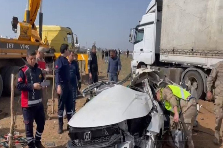 Zəlzələdən sağ çıxıb, yol qəzasında öldülər - FOTO 