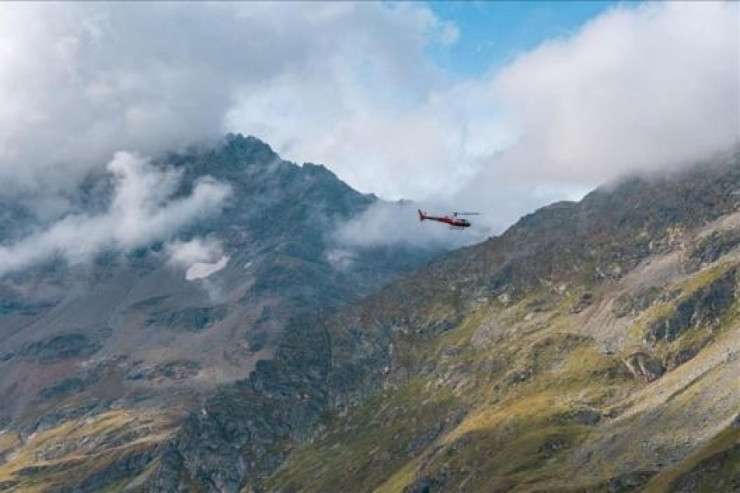 5 nəfəri daşıyan tibbi helikopter yoxa çıxdı