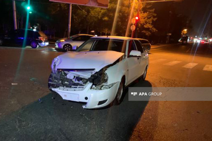 Bakıda “Lada” və “Saipa” toqquşdu-FOTO 