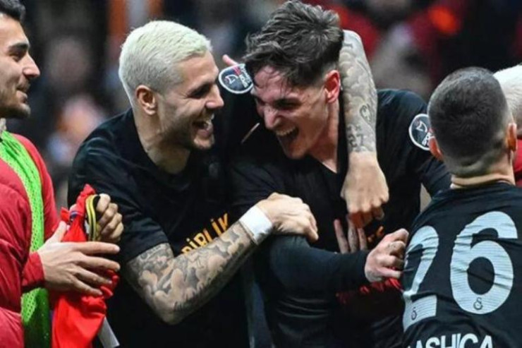 "Qalatasaray" "Beşiktaş"ın 63 illik rekordunu yenilədi