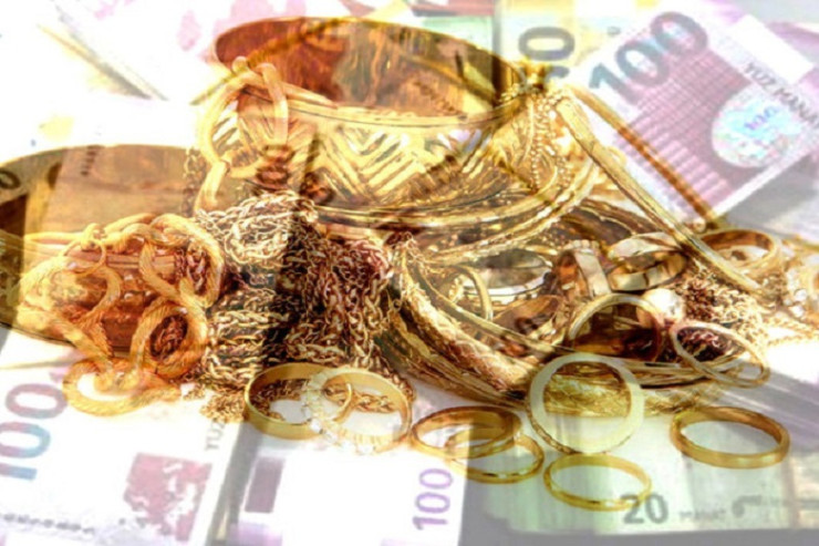 Şərurda evdən pul və qızıllar oğurlandı