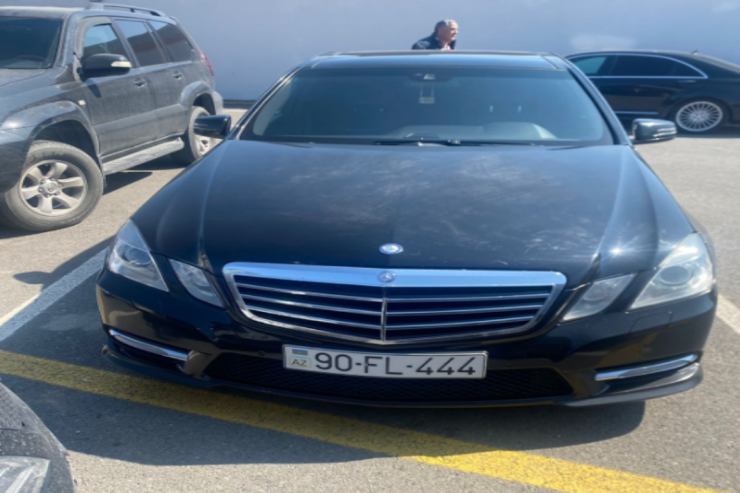  Narkotik çəkib   maşın sürəndə YAXALANDI