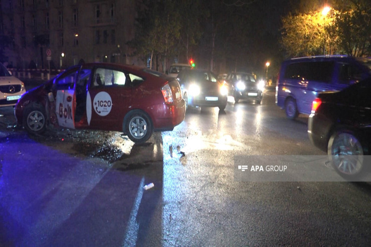 Bakıda  "Prius"lar toqquşdu - FOTO 