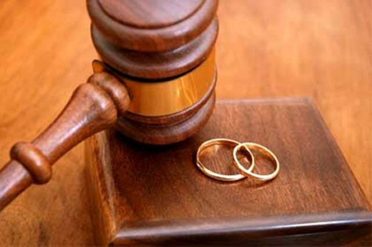 Hər kəsin sevdiyi cütlük boşanır – 27 illik evlilik sona çatdı  