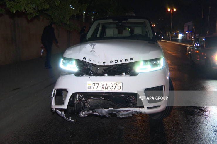 Bakıda “Range Rover” 3 maşına çırpılıb, bir nəfər...   - FOTO 