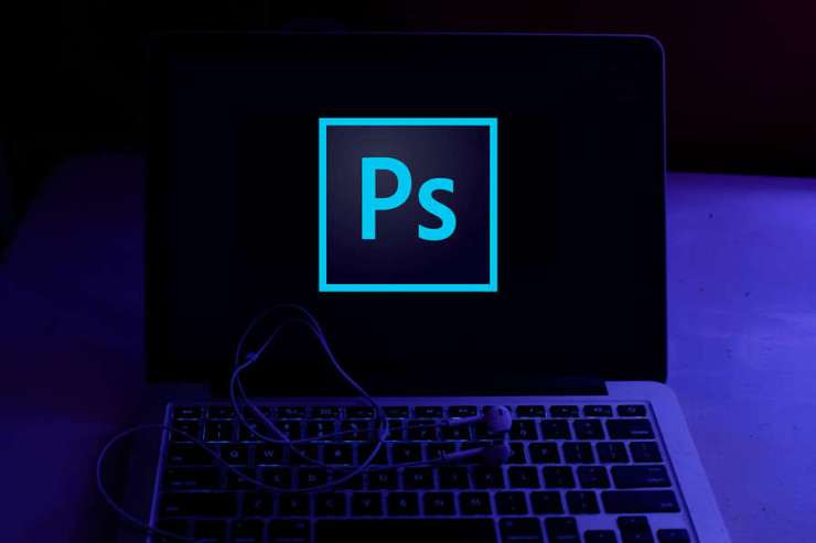 “Adobe” köhnə “Photoshop” istifadəçilərini məhkəməyə verəcək