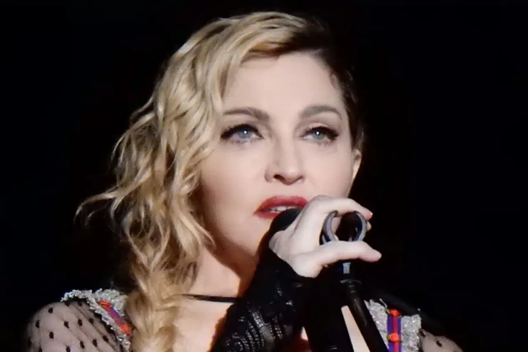 İsraillilər Madonnanın konsertindən  qovuldular 