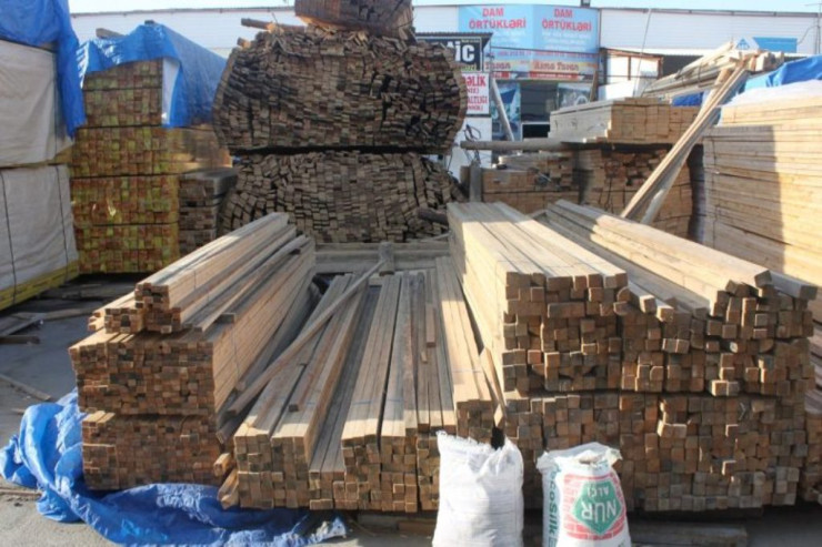 Bakıda inşaat malları mağazadan 80 minlik  OĞURLUQ