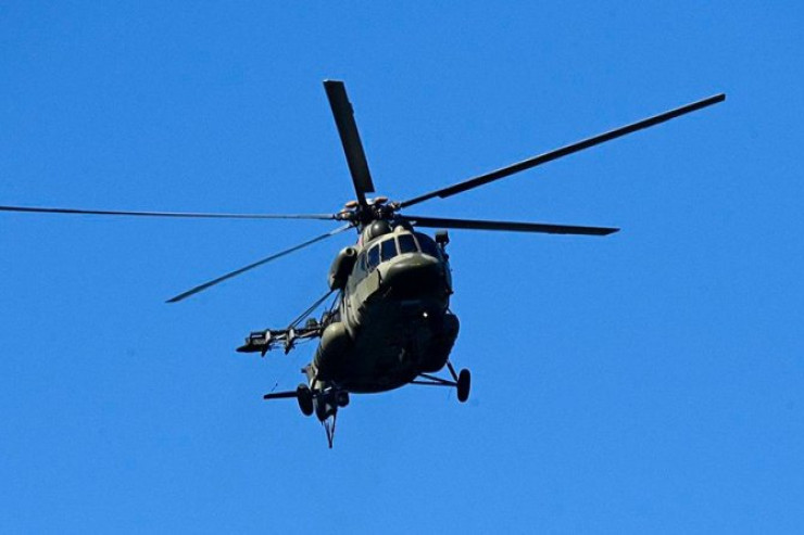 Təlimdə helikopter qəzaya uğradı, ölənlər var 