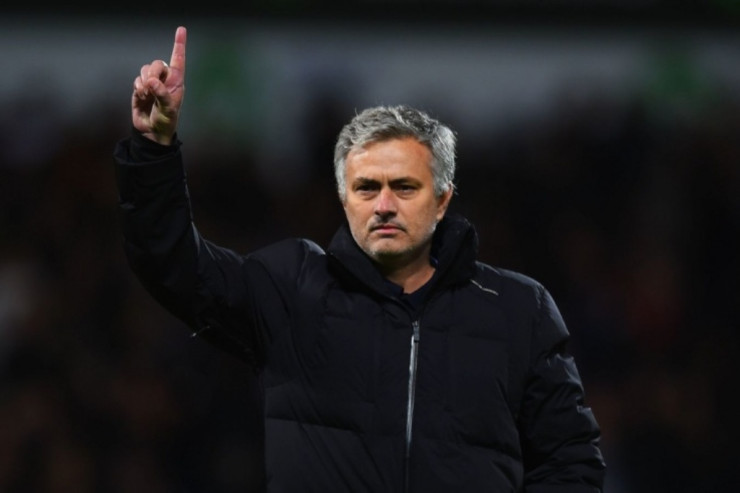 Mourinyo "Roma"dan gedir 