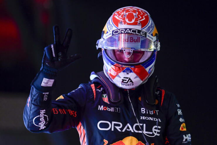 Verstappen üçüncü dəfə Formula 1 çempionu oldu