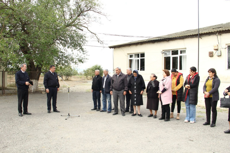 "Səyyar qəbul otağı" Goranboyun Boluslu kəndində quruldu