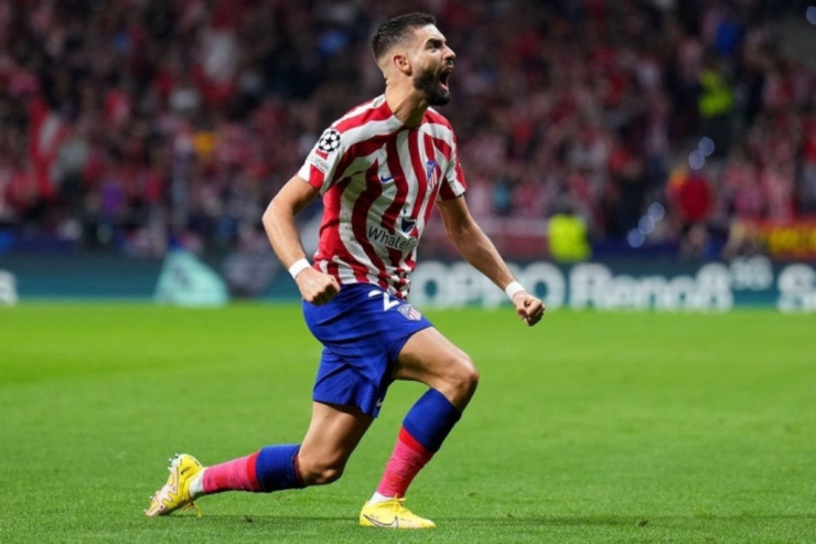 Məşhur futbolçu Səudiyyə Ərəbistanına getdi