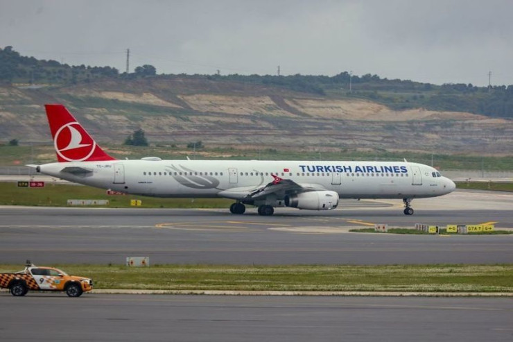 Hollandiyadan Türkiyəyə uçan təyyarədə meyit tapıldı 