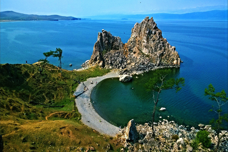 Dünyanın  ən böyük   gölü:  Xəzər dənizi   onun “varis”idir