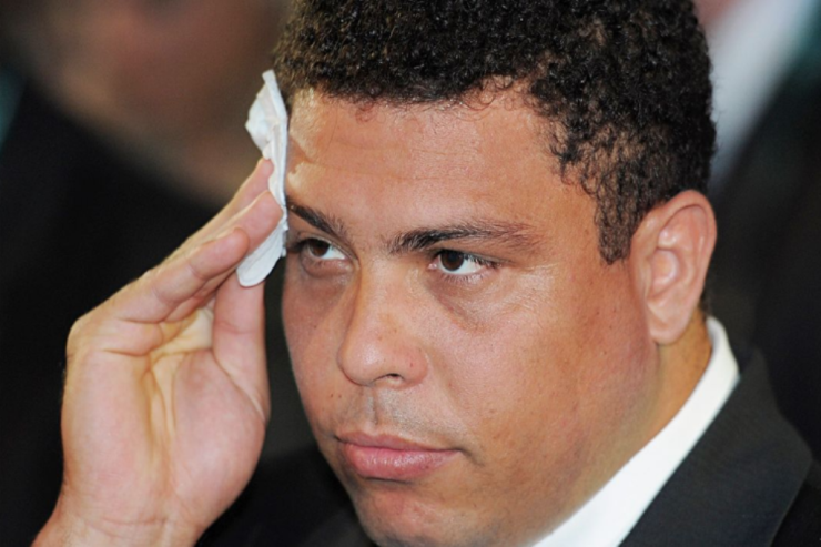 Ronaldo “Kruzeyro” klubunu  satdı  