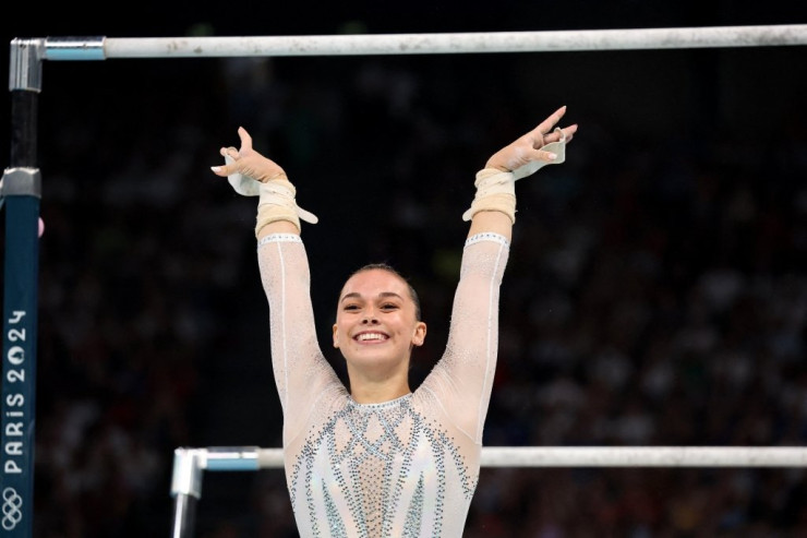 Pendir reklamı ilə  Olimpiyadaya qatılıb gümüş medal qazandı